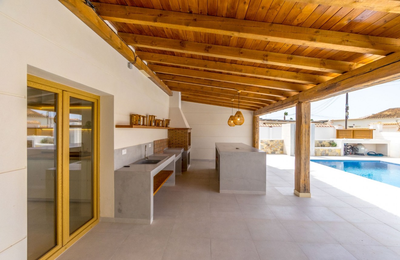 Tweedehands - Chalet -
Torrevieja - Costa Blanca