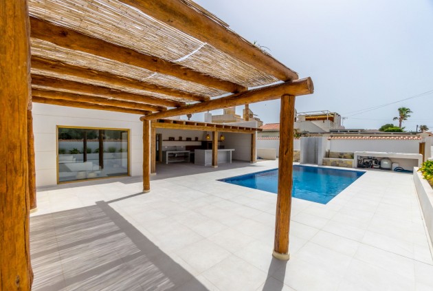 Tweedehands - Chalet -
Torrevieja - Costa Blanca