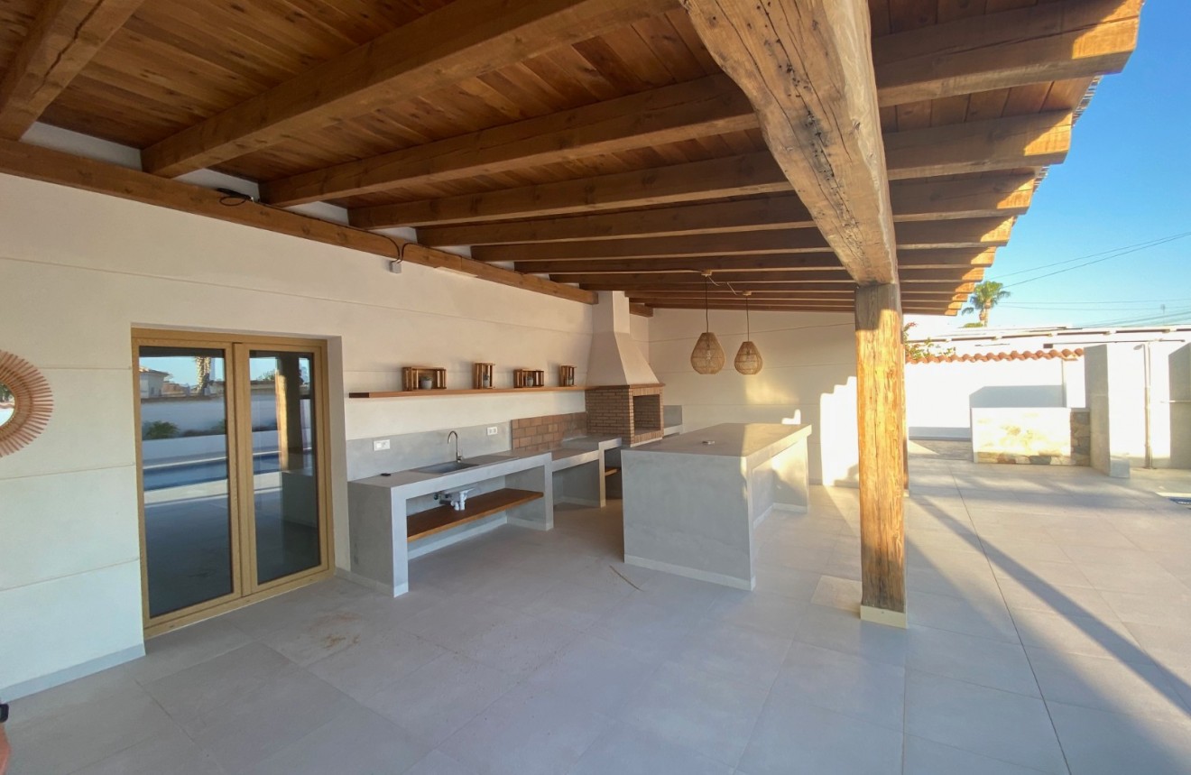 Tweedehands - Chalet -
Torrevieja - Costa Blanca