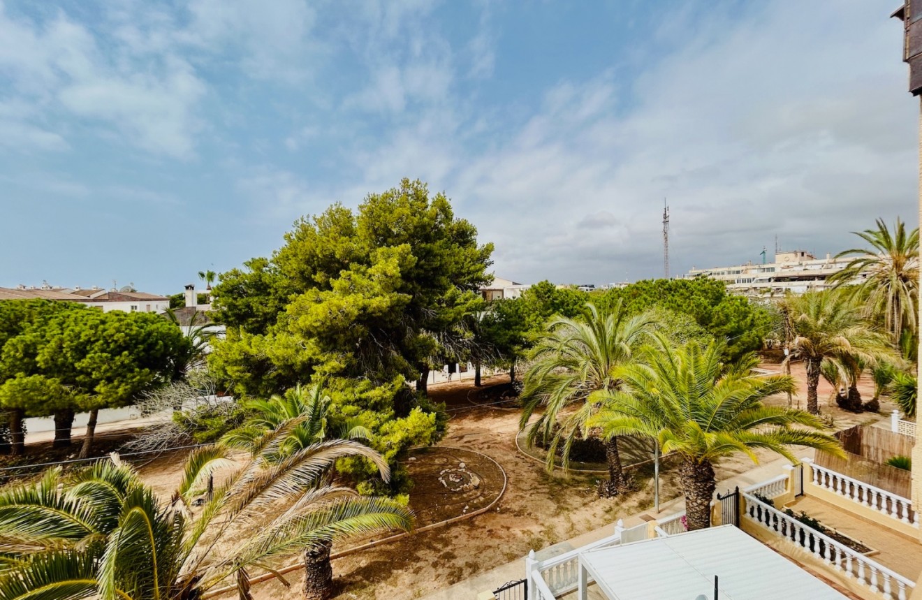 Tweedehands - Appartement / flat -
Torrevieja - Costa Blanca