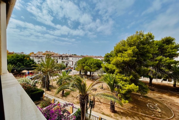 Tweedehands - Appartement / flat -
Torrevieja - Costa Blanca