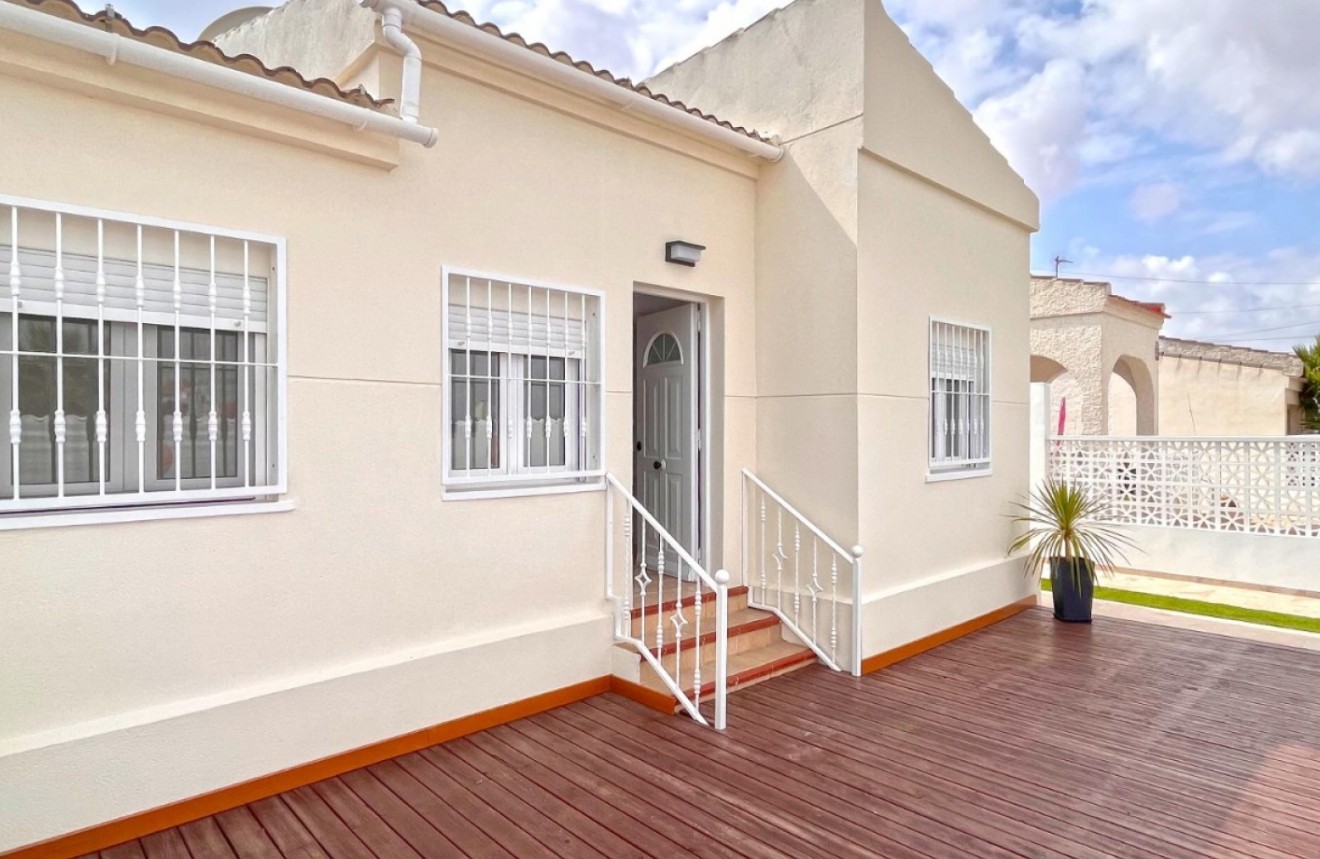 Tweedehands - Chalet -
Torrevieja - Costa Blanca