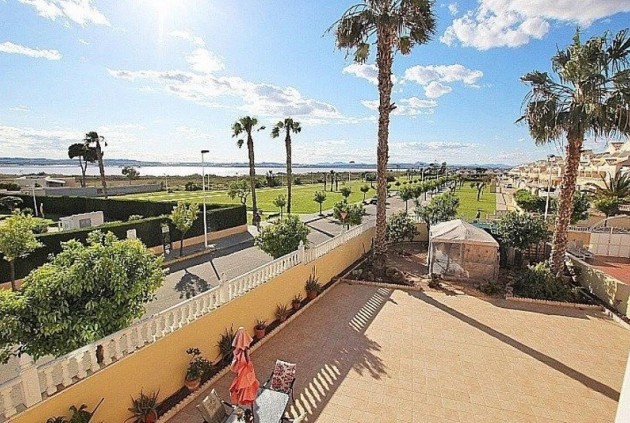 Resale - Chalet -
Torrevieja - Costa Blanca