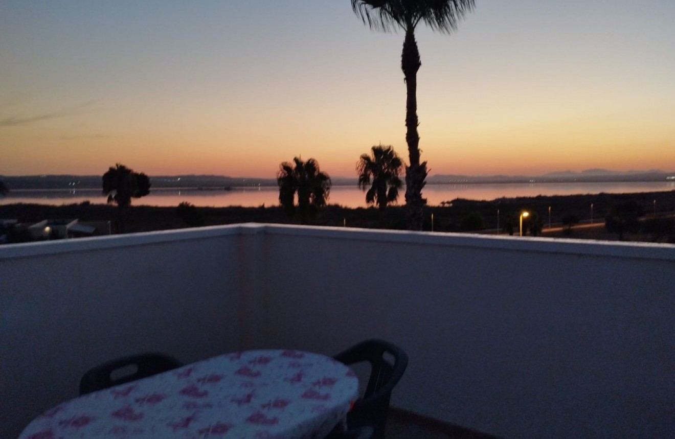 Resale - Chalet -
Torrevieja - Costa Blanca