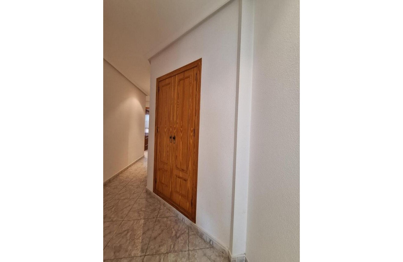 Segunda mano - Apartamento / piso -
Torrevieja - Costa Blanca