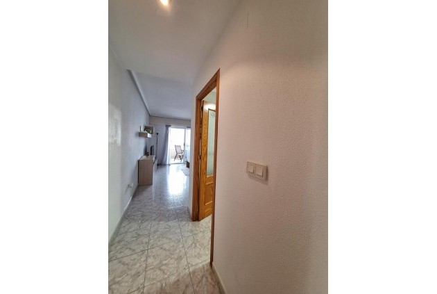 Resale - Apartment / flat -
Torrevieja - Costa Blanca