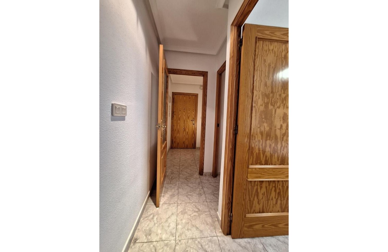 Resale - Apartment / flat -
Torrevieja - Costa Blanca