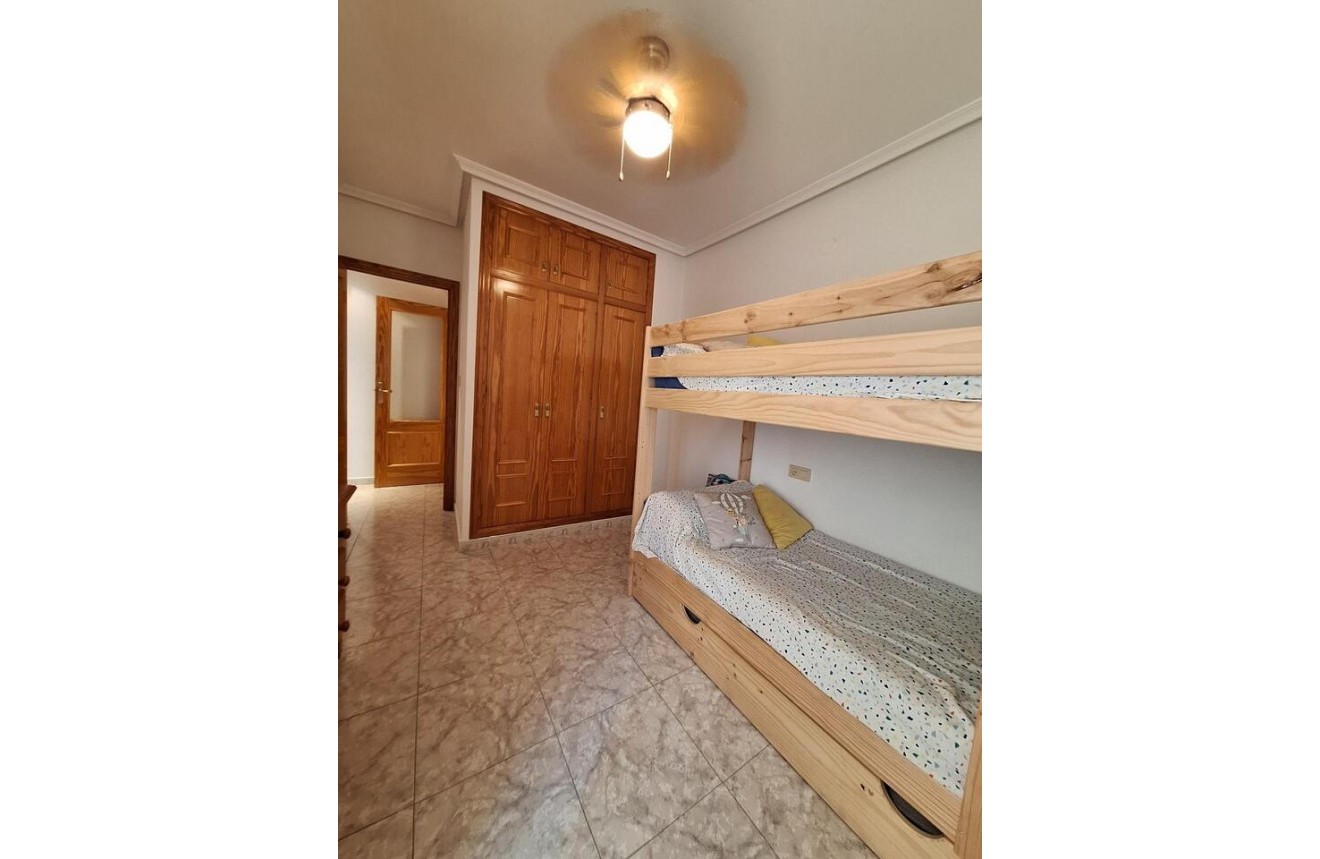 Resale - Apartment / flat -
Torrevieja - Costa Blanca