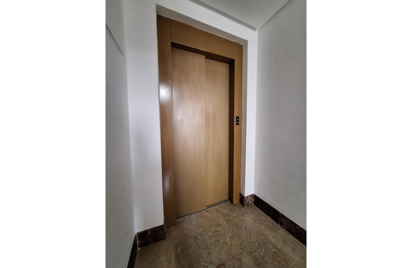 Segunda mano - Apartamento / piso -
Torrevieja - Costa Blanca