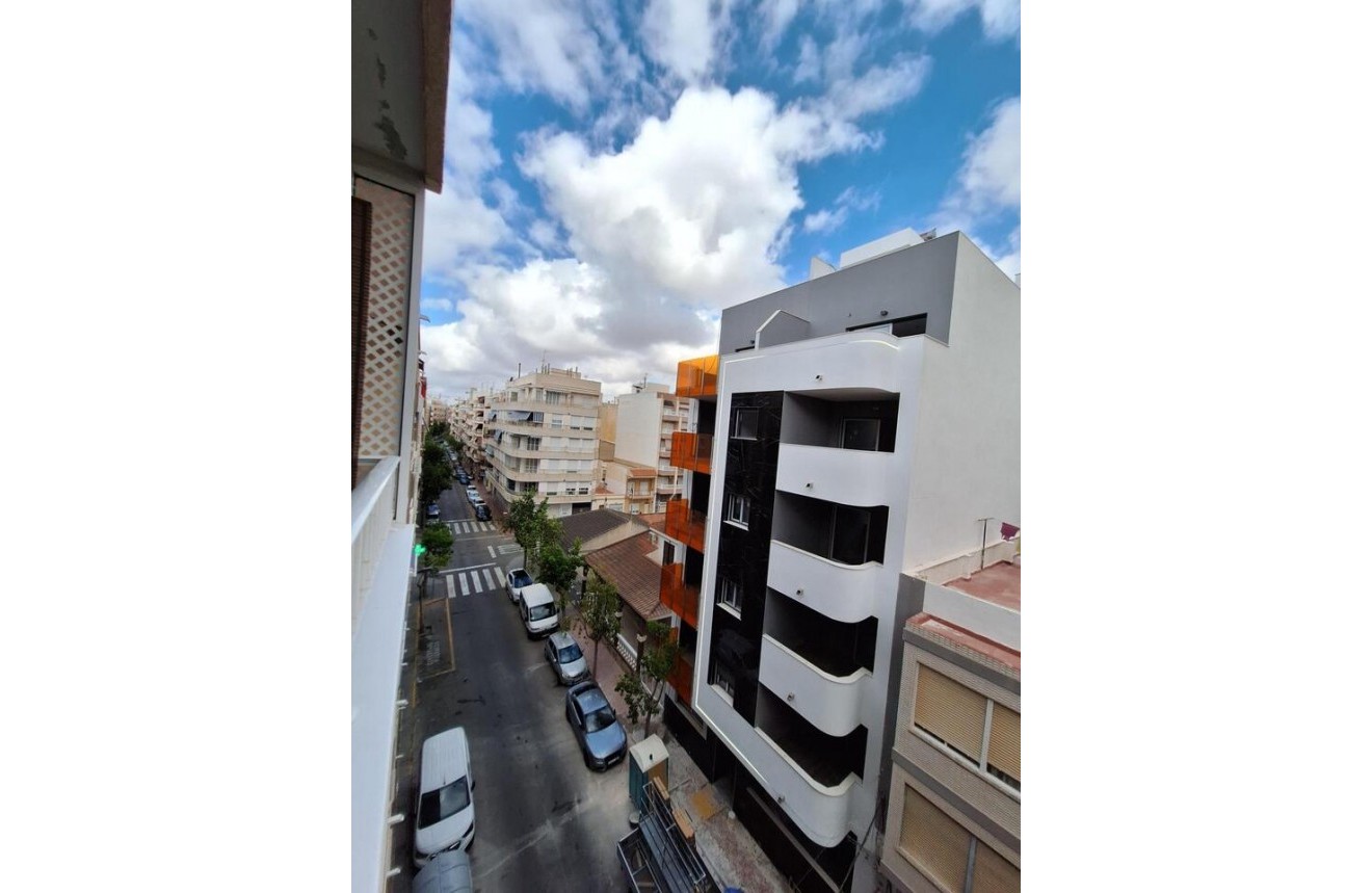 Resale - Apartment / flat -
Torrevieja - Costa Blanca