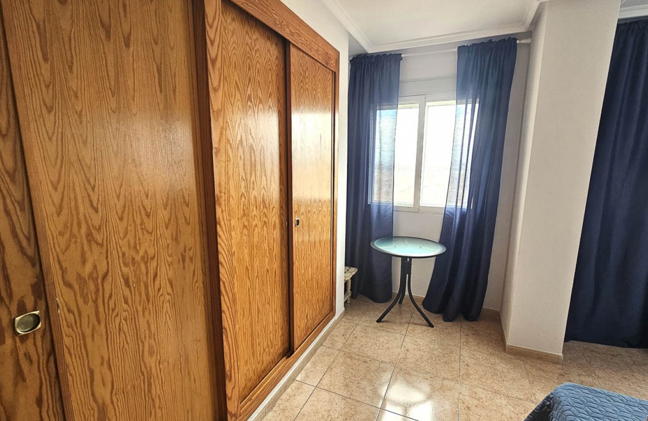 D'occasion - Appartement -
Torrevieja - Costa Blanca