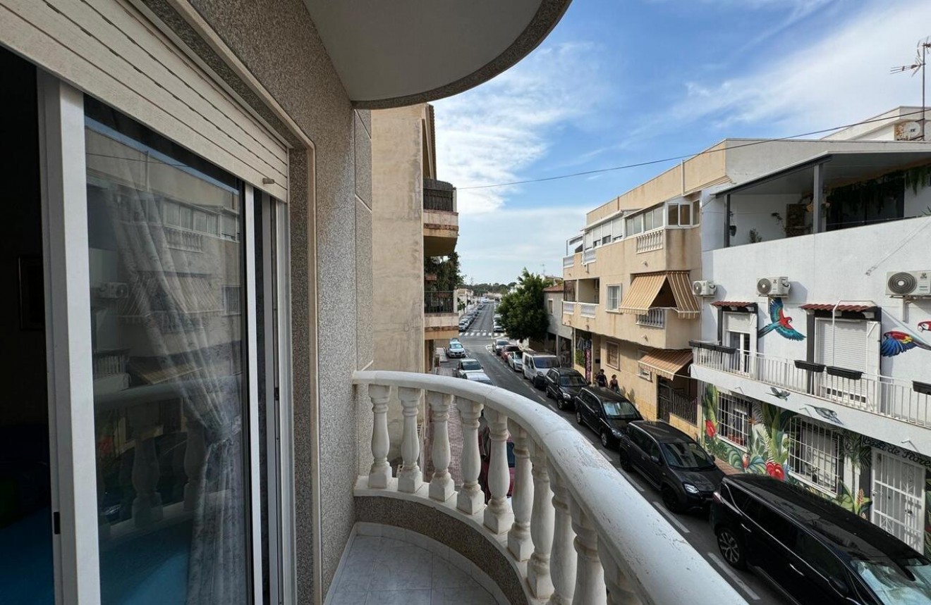 Resale - Apartment / flat -
Torrevieja - Costa Blanca