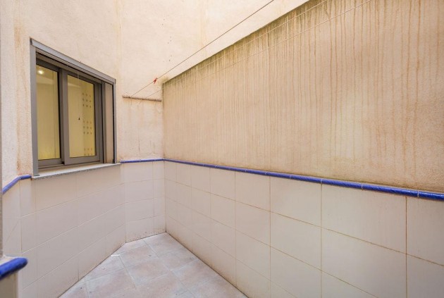 Tweedehands - Appartement / flat -
Torrevieja - La Mata