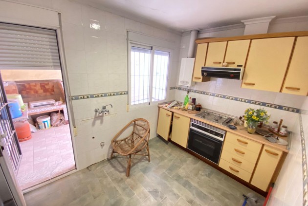 Segunda mano - Apartamento / piso -
Torrevieja - Estacion de autobuses