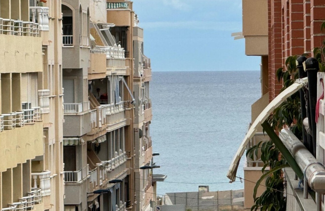 Resale - Apartment / flat -
Torrevieja - Costa Blanca