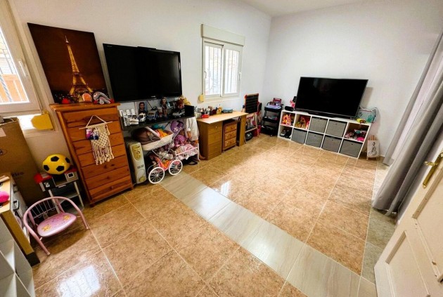 Tweedehands - Bungalow -
Torrevieja - Costa Blanca