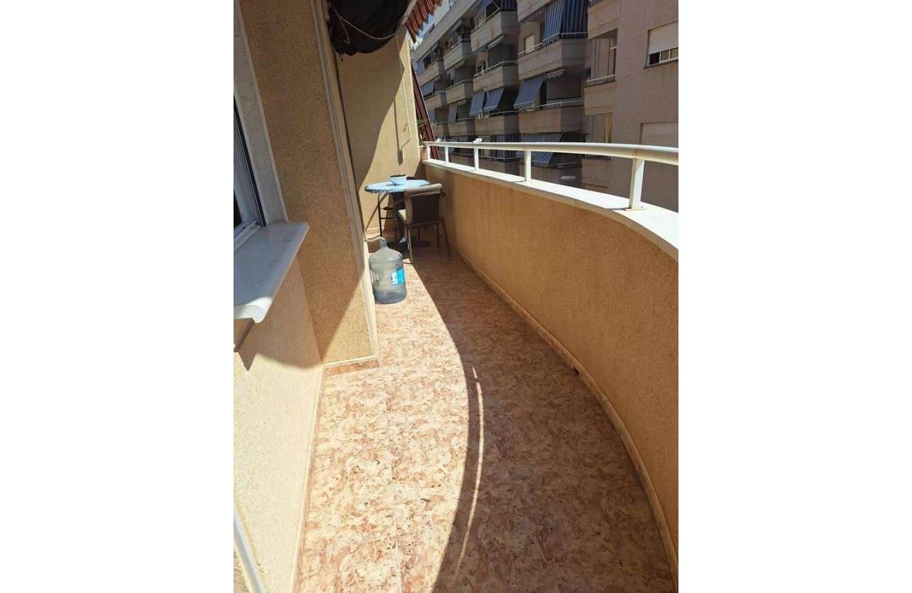 D'occasion - Appartement -
Torrevieja - Costa Blanca