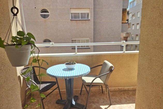 D'occasion - Appartement -
Torrevieja - Costa Blanca