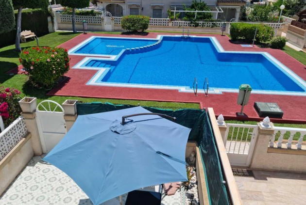 Segunda mano - Bungalow -
Torrevieja - TORREBLANCA LA MATA