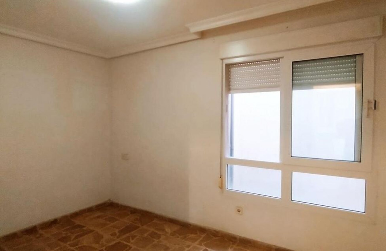 Segunda mano - Apartamento / piso -
Torrevieja - DOWNTOWN