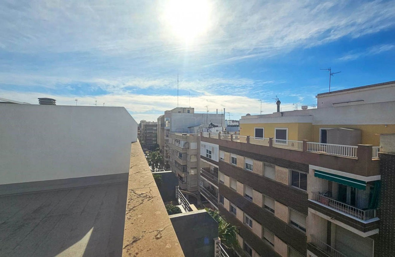 D'occasion - Appartement -
Torrevieja - Costa Blanca