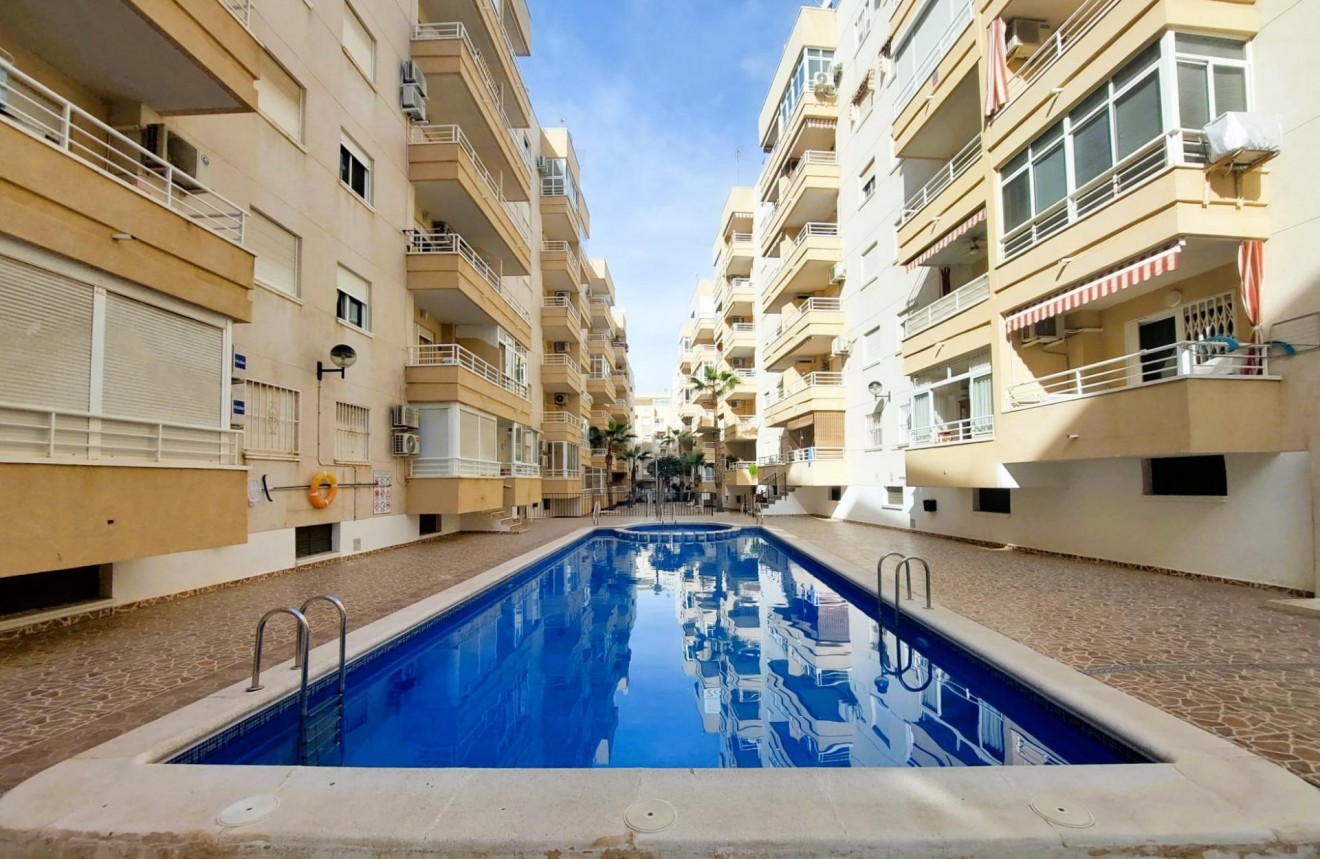 Resale - Apartment / flat -
Torrevieja - Costa Blanca