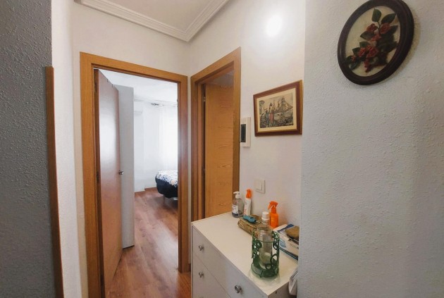 Resale - Apartment / flat -
Torrevieja - Costa Blanca