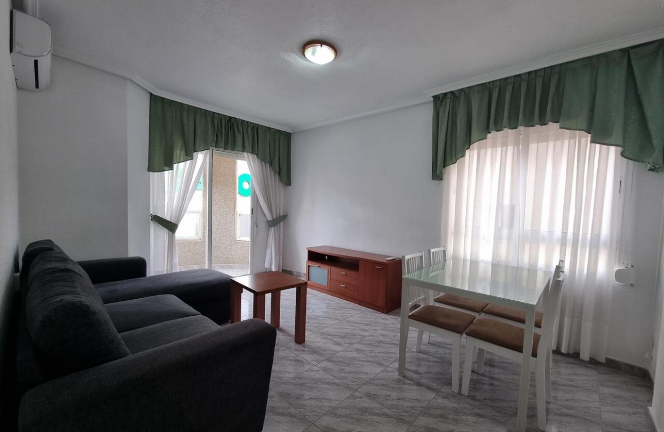 Segunda mano - Apartamento / piso -
Torrevieja - Costa Blanca