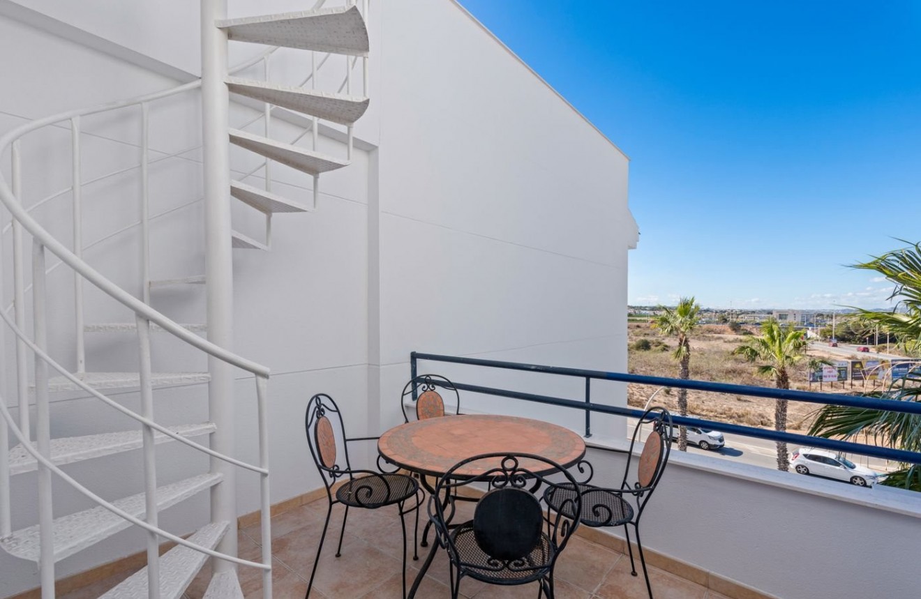 Resale - Apartment / flat -
Torrevieja - Costa Blanca