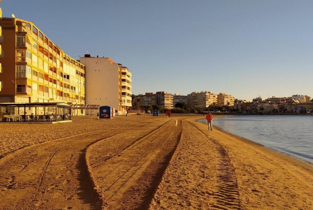 Aus zweiter Hand - Wohnung -
Torrevieja - Acequion