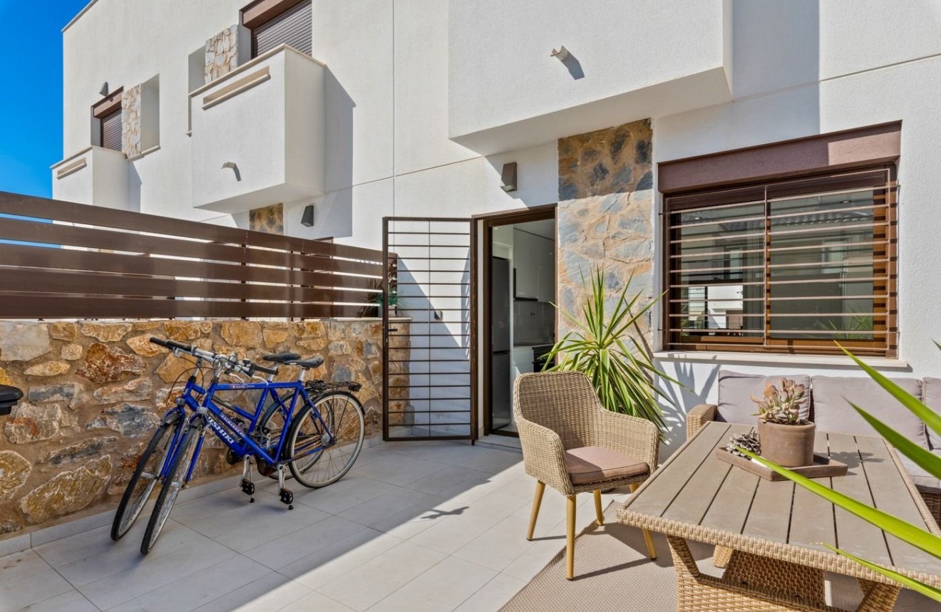 Tweedehands - Chalet -
Torrevieja - Costa Blanca