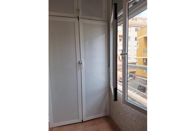 Tweedehands - Appartement / flat -
Torrevieja - Costa Blanca