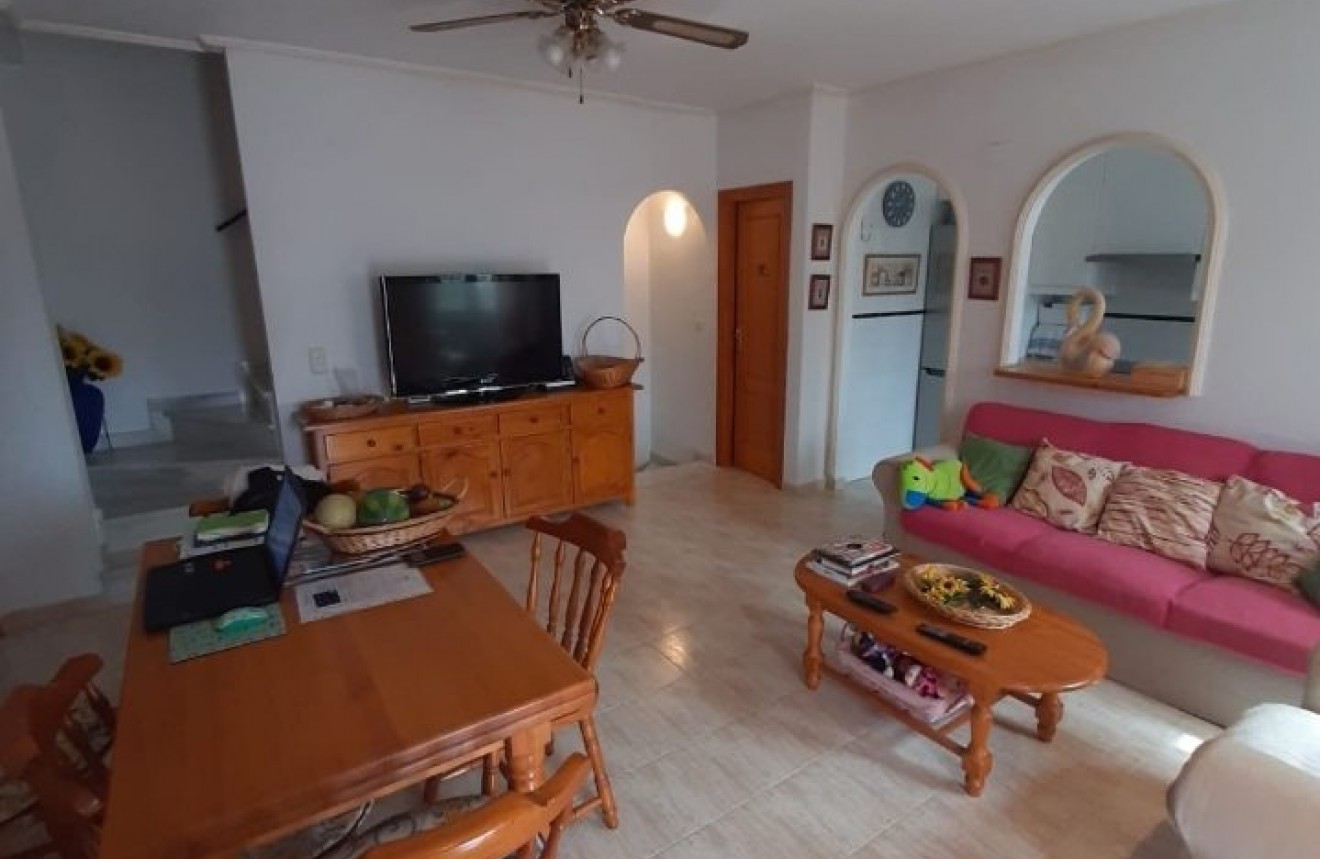 Resale - Chalet -
Torrevieja - Costa Blanca