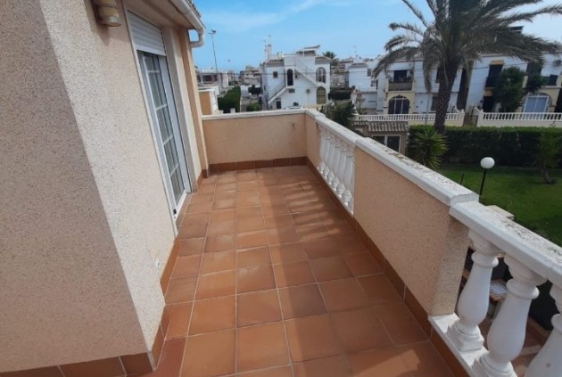 Z drugiej ręki - Szalet -
Torrevieja - Costa Blanca