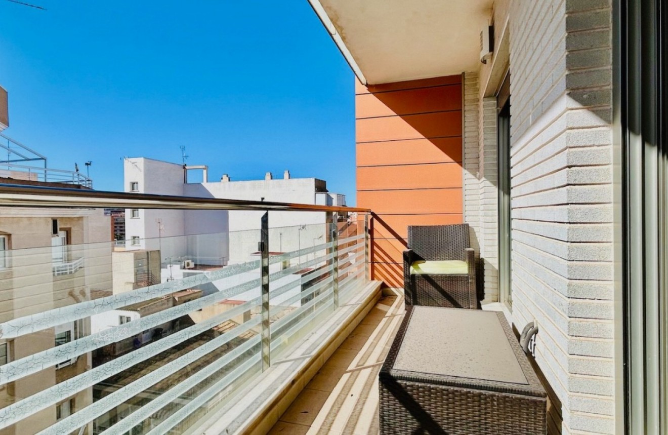 Resale - Apartment / flat -
Torrevieja - Costa Blanca