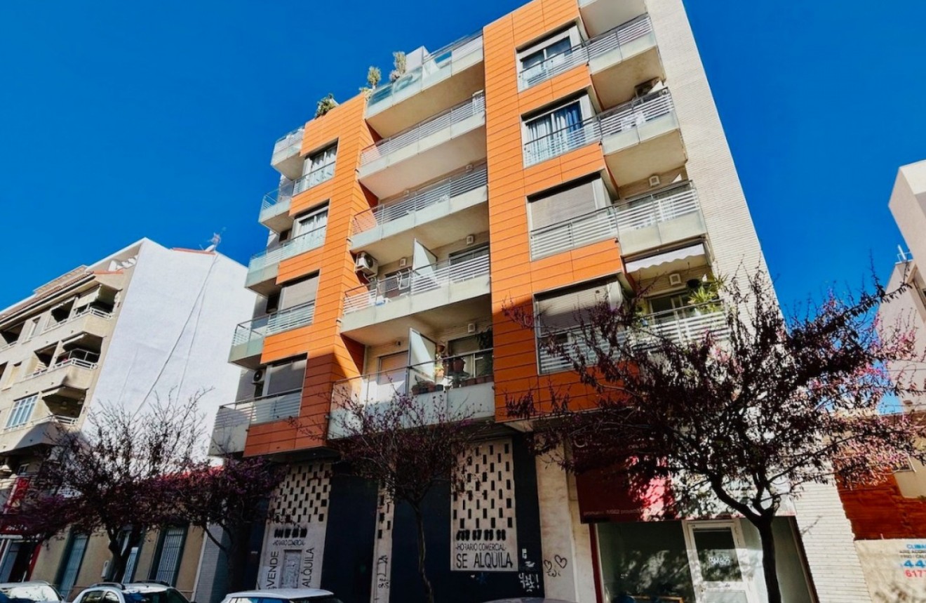 Resale - Apartment / flat -
Torrevieja - Costa Blanca