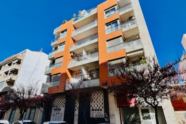 Resale - Apartment / flat -
Torrevieja - Costa Blanca