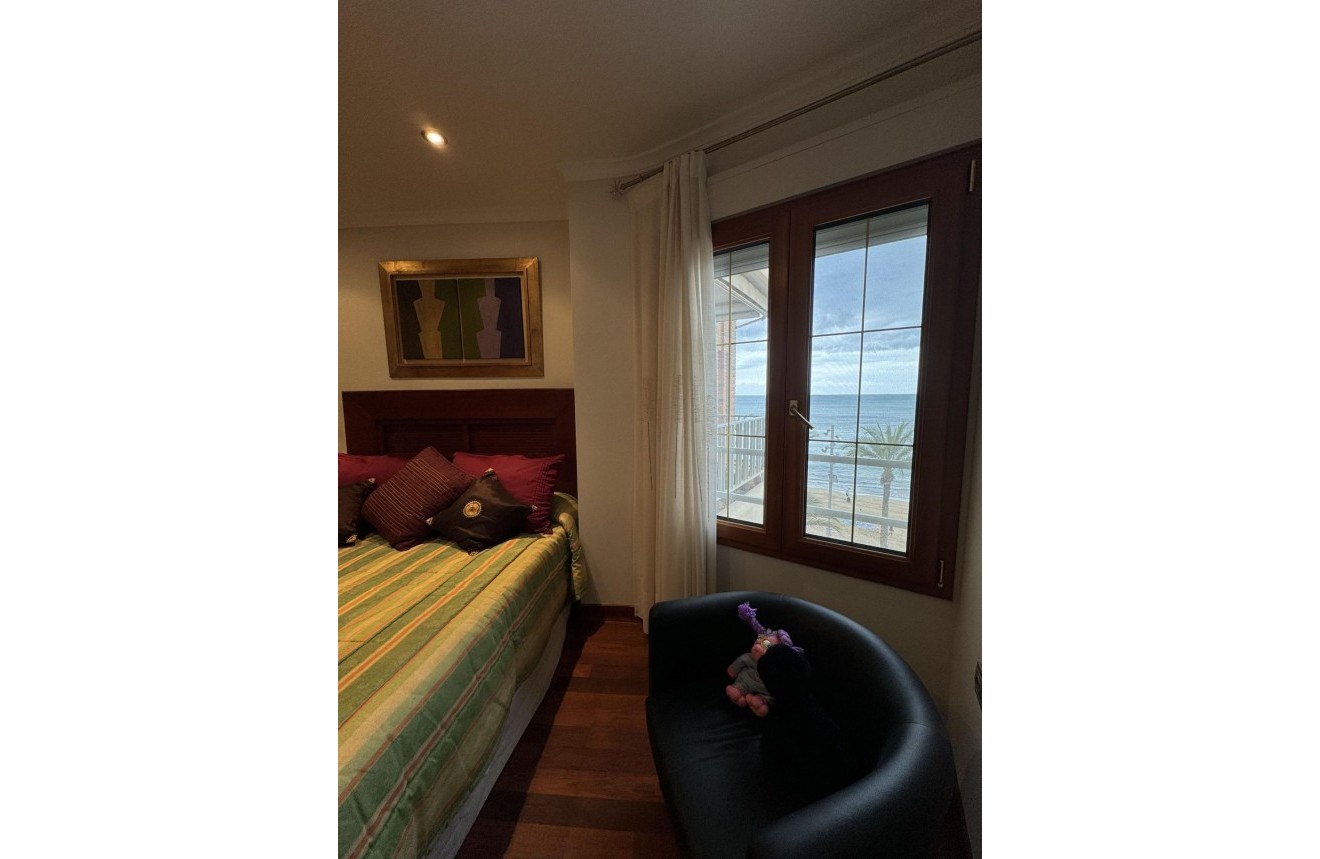 Tweedehands - Appartement / flat -
Torrevieja - Playa del Cura