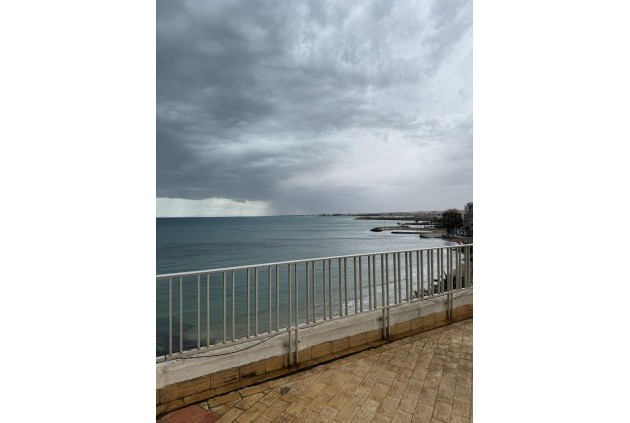 Tweedehands - Appartement / flat -
Torrevieja - Playa del Cura