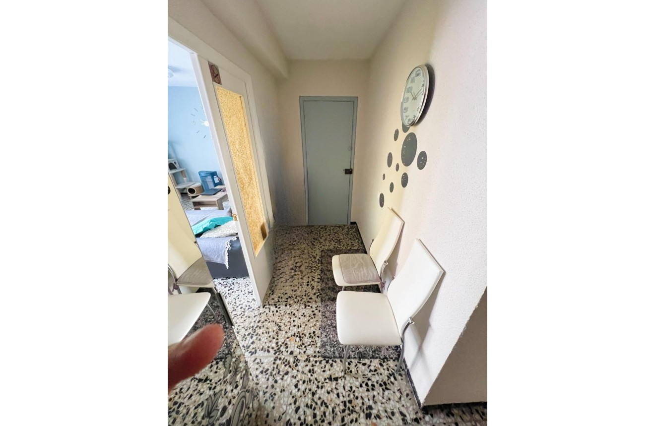 Resale - Apartment / flat -
Torrevieja - Centro