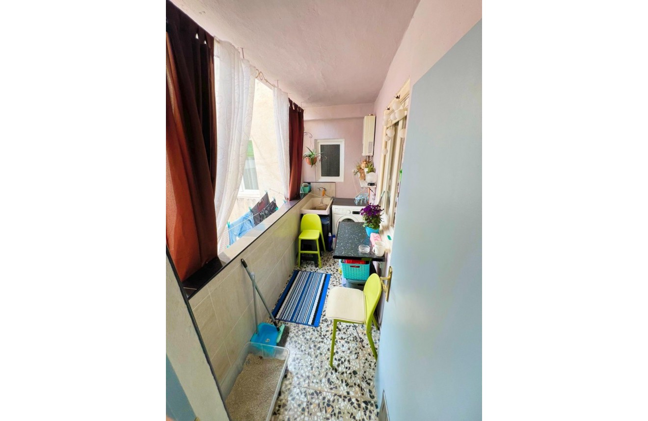 Aus zweiter Hand - Wohnung -
Torrevieja - Centro