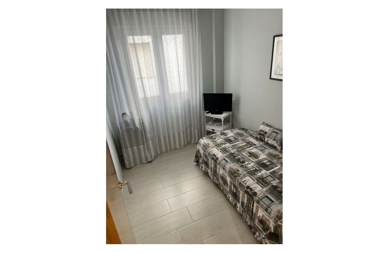 Aus zweiter Hand - Wohnung -
Torrevieja - Playa del Cura