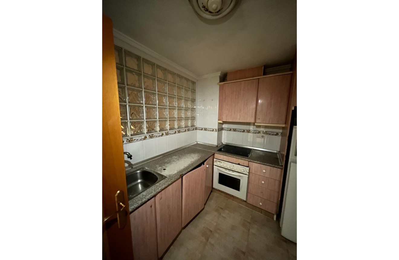 Resale - Apartment / flat -
Torrevieja - Playa del Cura