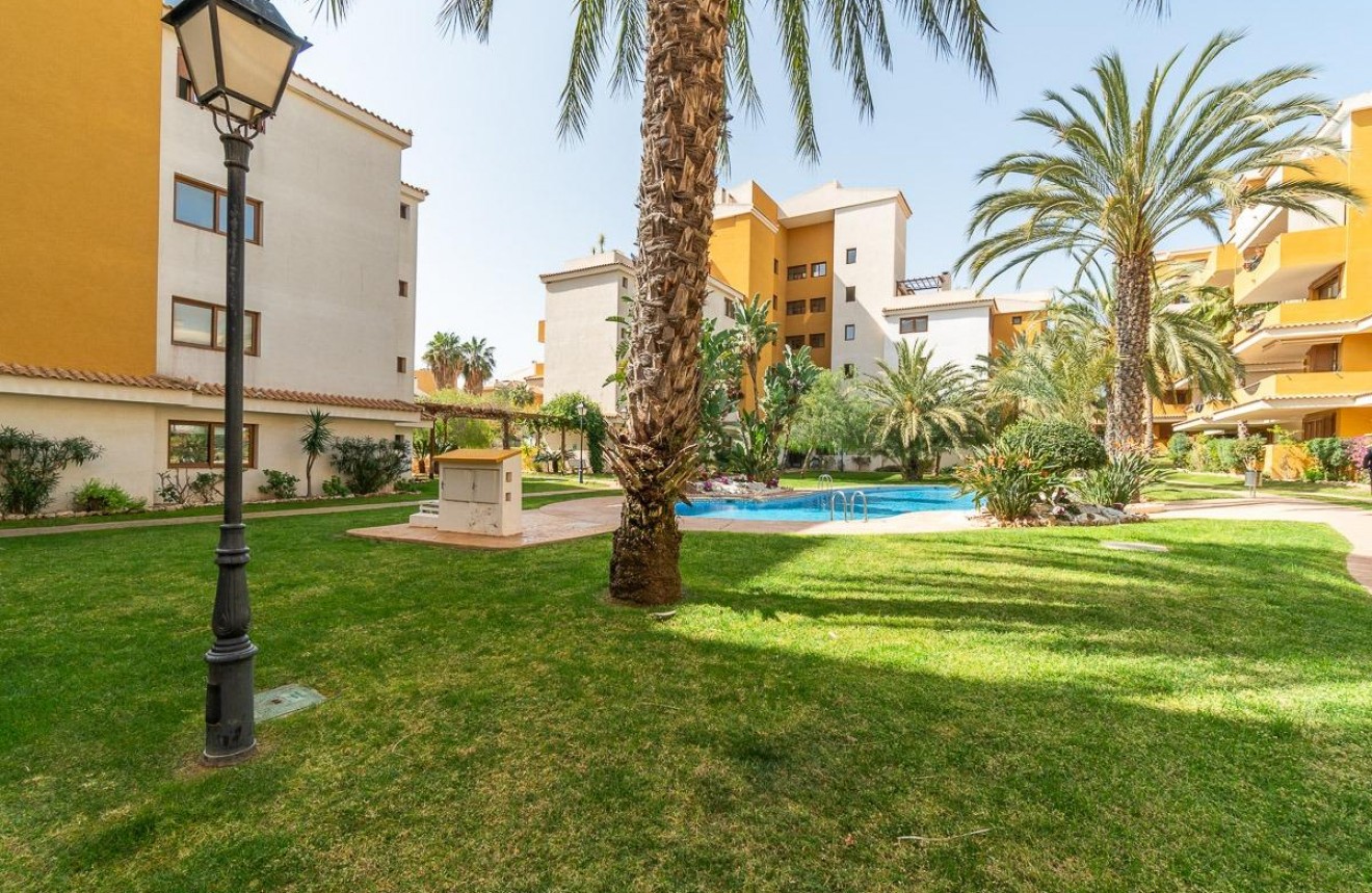 D'occasion - Appartement -
Torrevieja - Rocio Del Mar