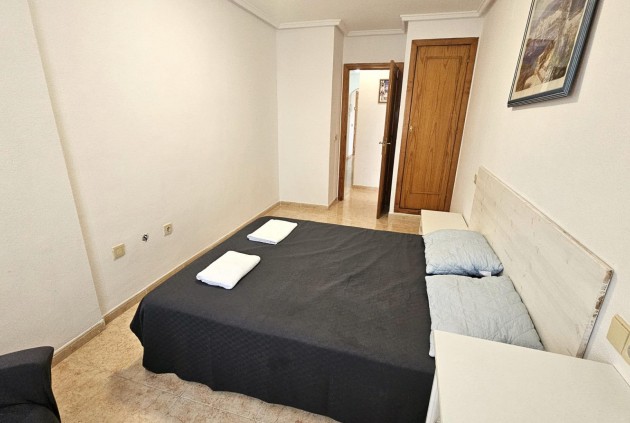 Resale - Apartment / flat -
Torrevieja - El molino