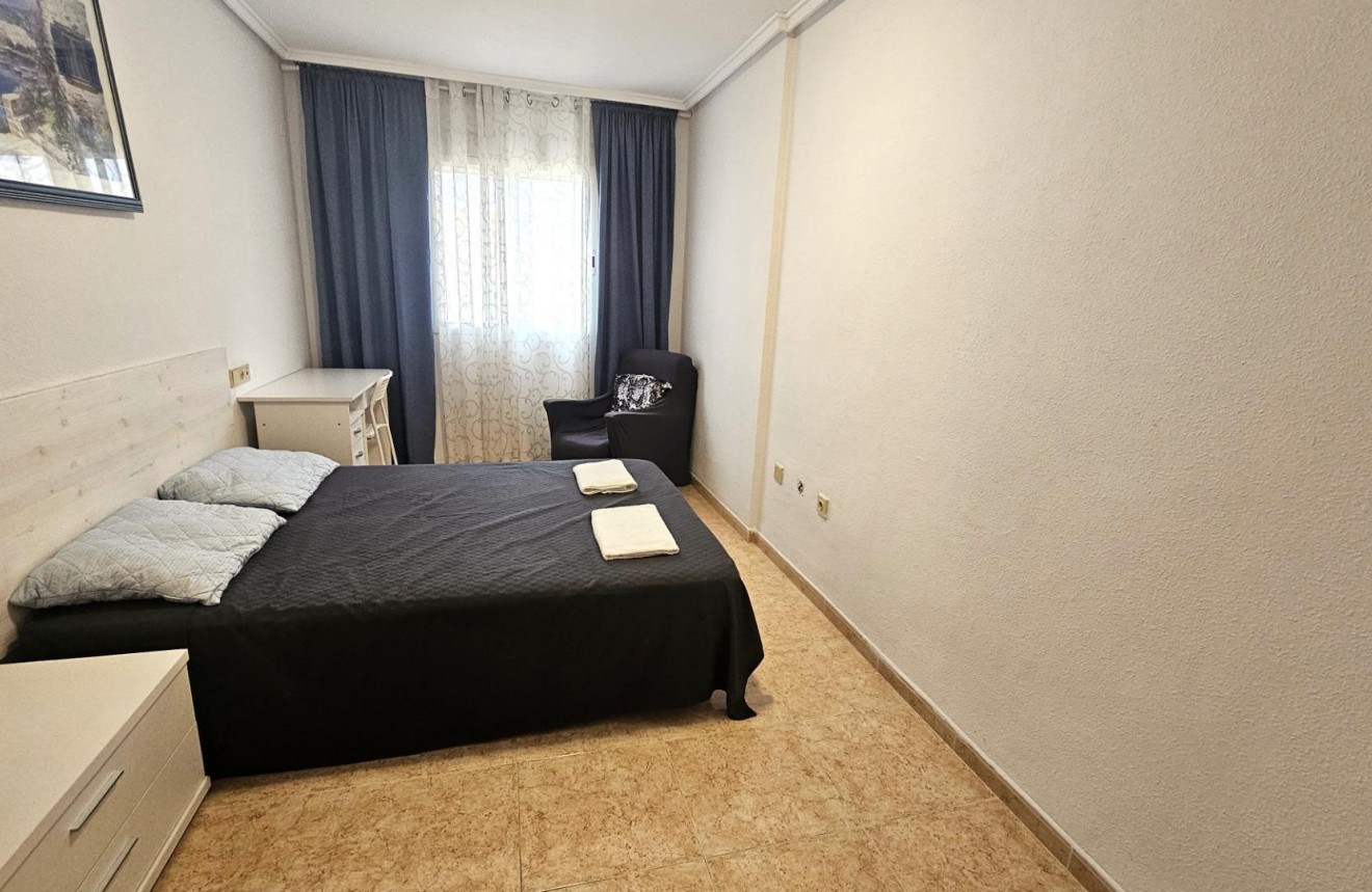 Resale - Apartment / flat -
Torrevieja - El molino