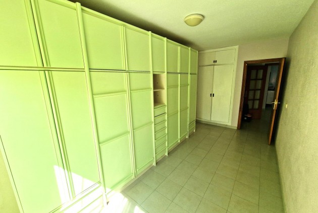 Resale - Apartment / flat -
Torrevieja - Centro