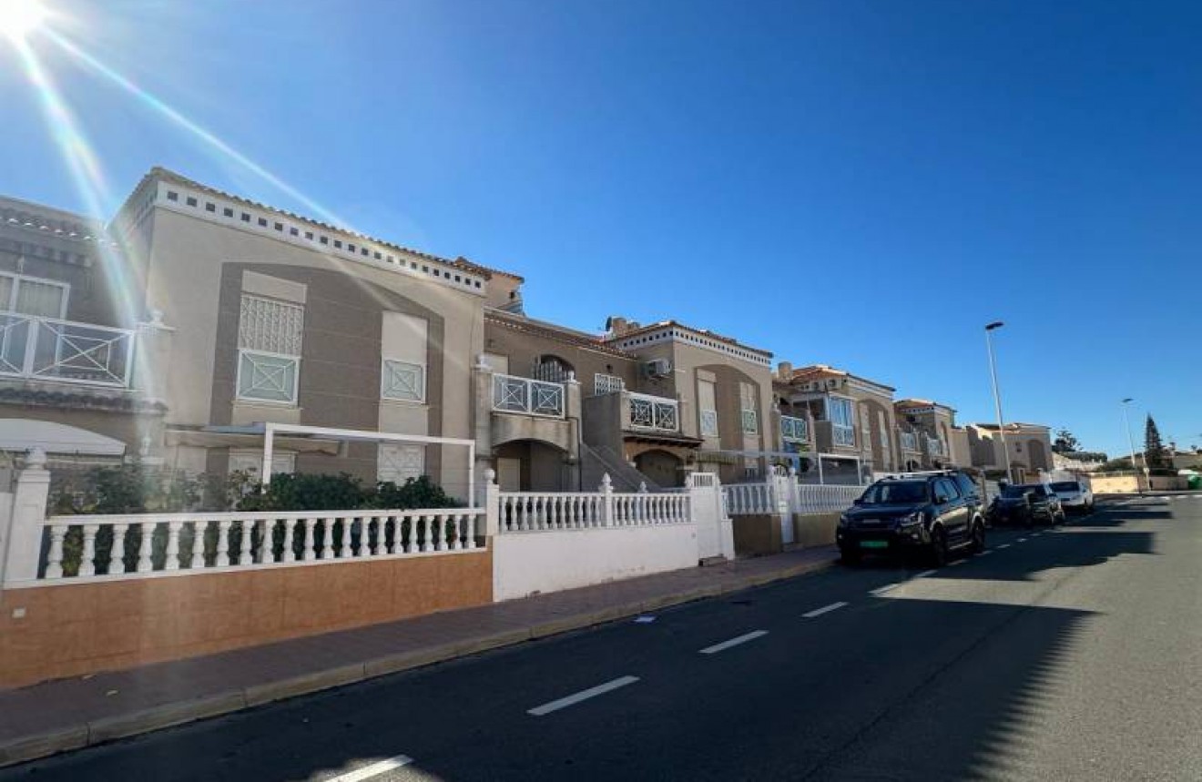 Segunda mano - Apartamento / piso -
Torrevieja - Costa Blanca