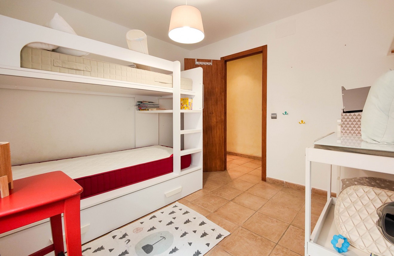 Resale - Apartment / flat -
Torrevieja - Costa Blanca