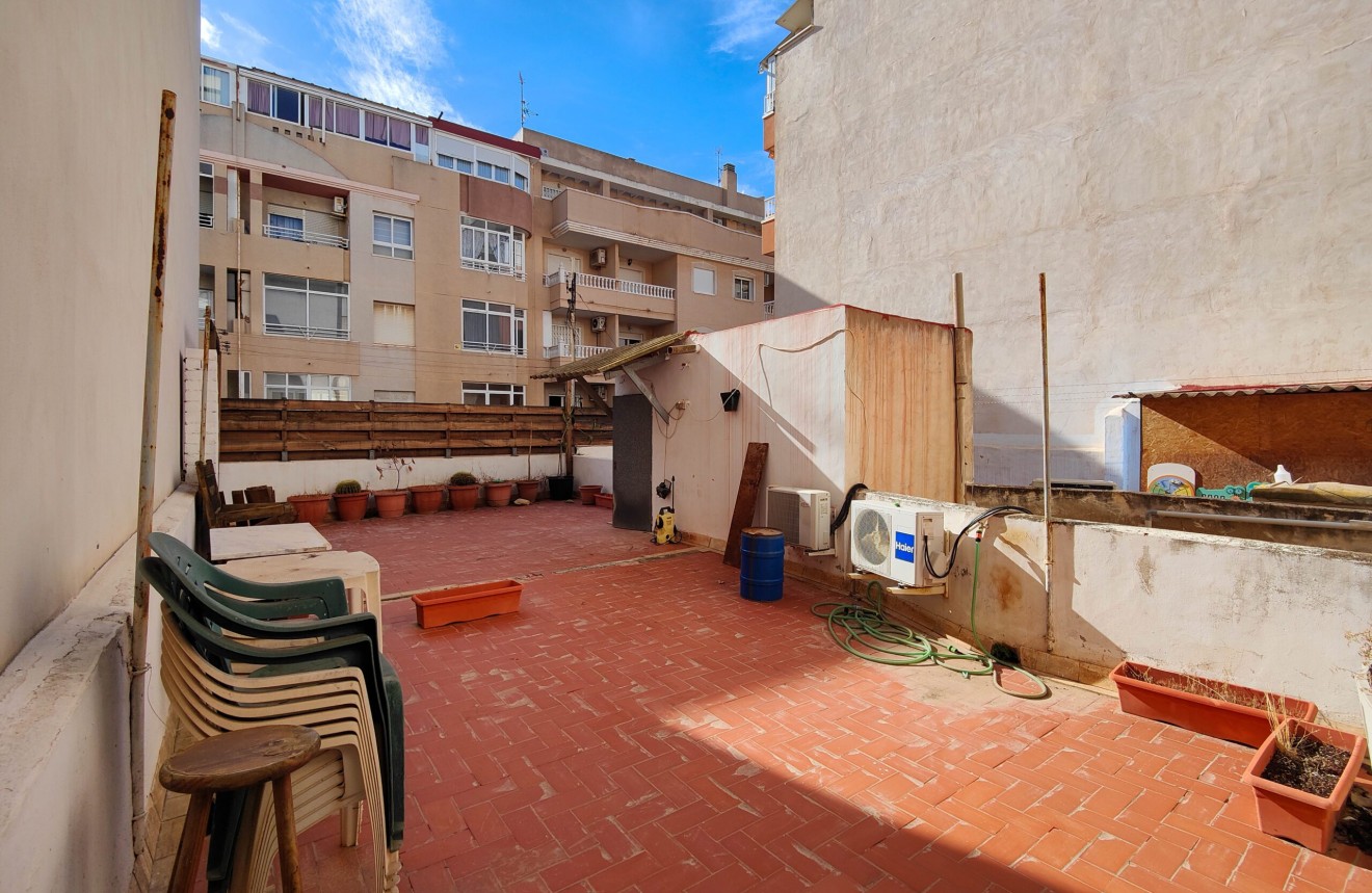 Resale - Apartment / flat -
Torrevieja - Costa Blanca